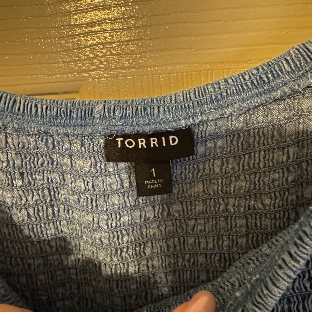 EUC Torrid Shirred Chambray Dress - Picture 4 of 6